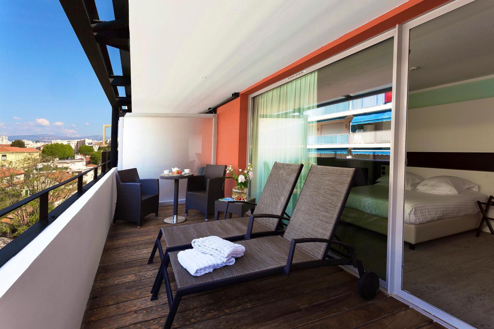 Family Apartment Terrace Street View